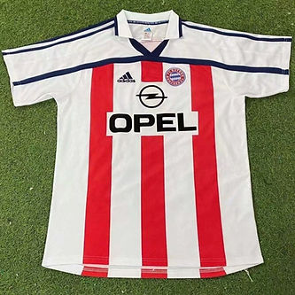 Retro Bayern Munich Away Shirt 2000/2001 - That Retro Shirt Store