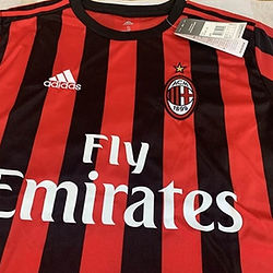 Retro AC Milan Home Shirt 2017/2018 - That Retro Shirt Store