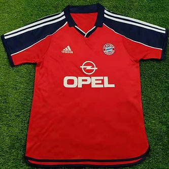 Retro Bayern Munich Home Shirt 2000/2001 - That Retro Shirt Store