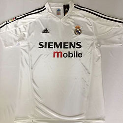 Retro Real Madrid Home Shirt 2003/2004 - That Retro Shirt Store