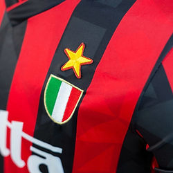 Retro AC Milan Home Shirt 1993/1994 - That Retro Shirt Store