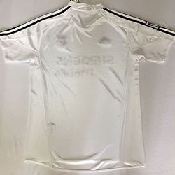 Retro Real Madrid Home Shirt 2003/2004 - That Retro Shirt Store