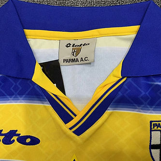 Retro Parma Home Shirt 1998/1999 - That Retro Shirt Store