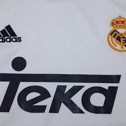 Retro Real Madrid Home Shirt 2000/2001 - That Retro Shirt Store