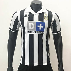 Retro Juventus Home Shirt 1999/2000 - That Retro Shirt Store