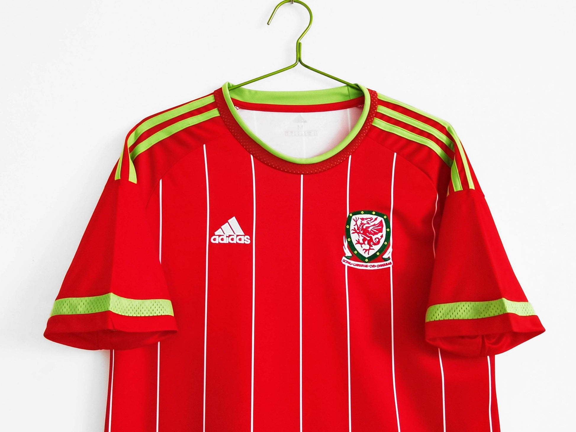 2015 2016 Wales Home Shirt - That Retro Shirt Store