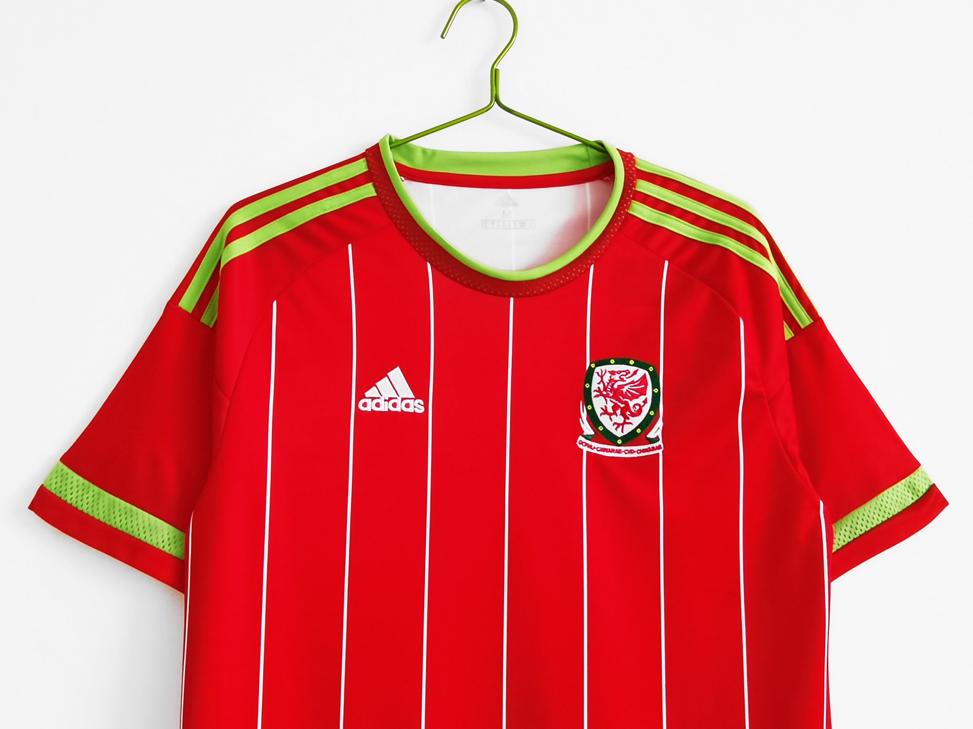 2015 2016 Wales Home Shirt - That Retro Shirt Store