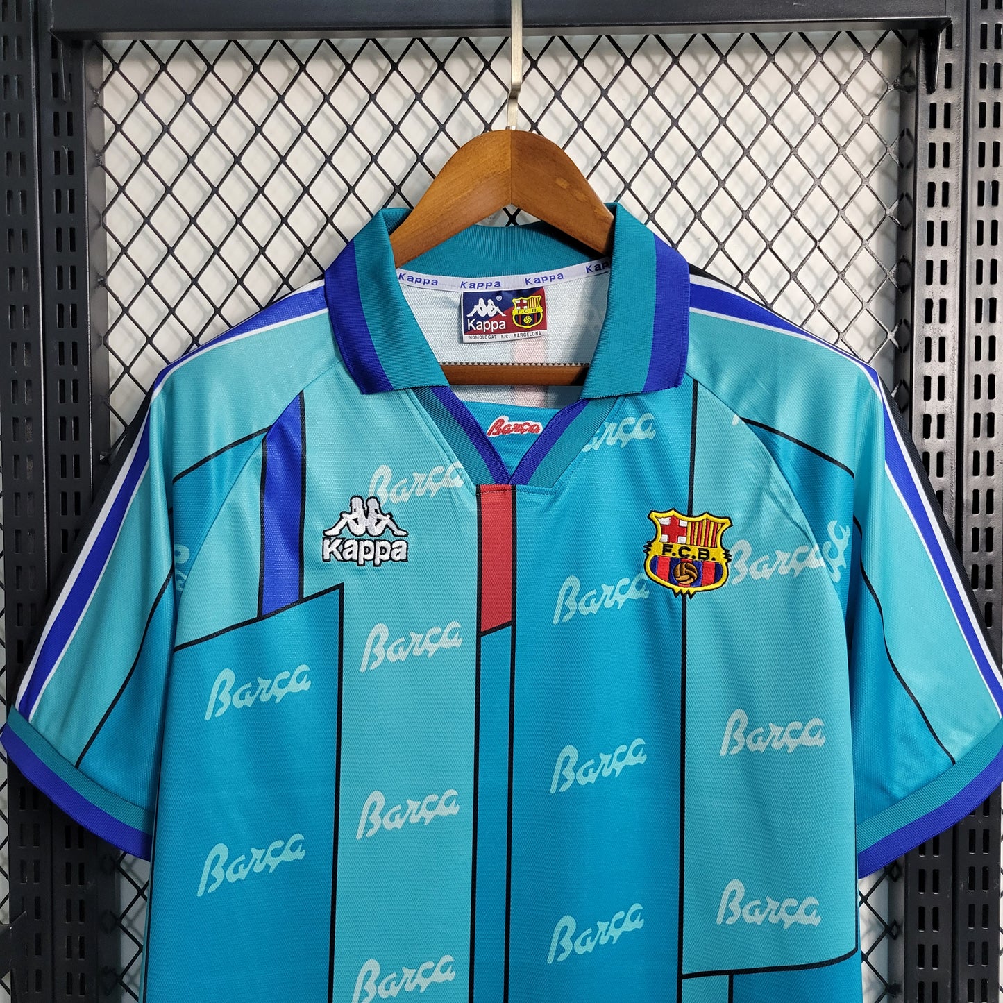 1995 1997 FC Barcelona Away Shirt - That Retro Shirt Store